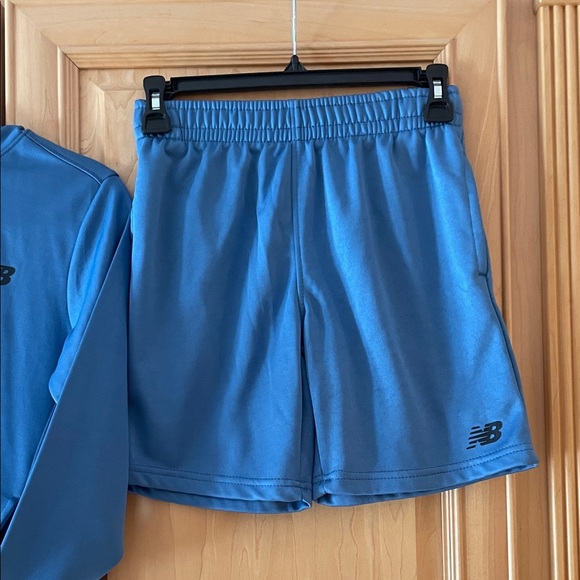 New Balance Blue Pullover and Shorts Set - Picture 5 of 8
